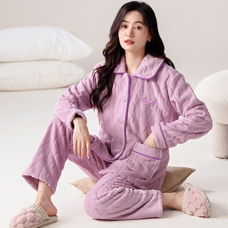 Ženski set pidžama od koralnog flisa, debeli toplinski poliester 95–100%, 251–300 g/m², rever s reverom, dugi rukavi i hlače (jesen/zima)