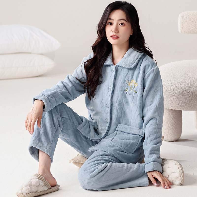 Ženski set pidžama od koralnog flisa, debeli toplinski poliester 95–100%, 251–300 g/m², rever s reverom, dugi rukavi i hlače (jesen/zima)