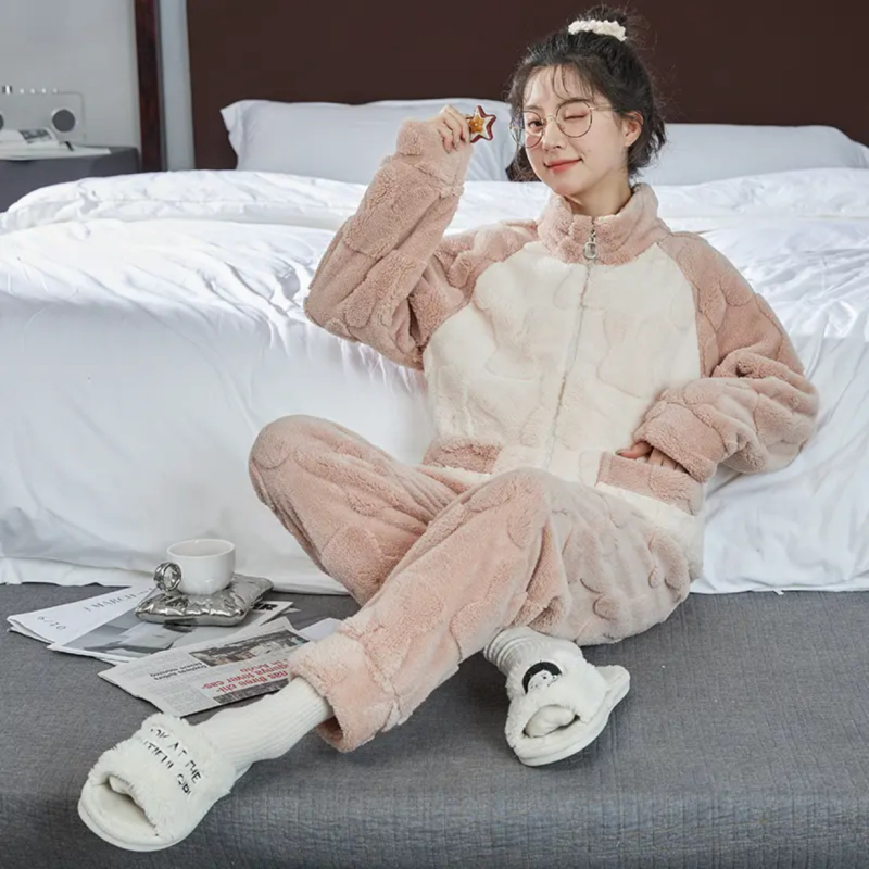 Kućni set od koralnog baršuna s kapuljom i zatvaračem, minimalistički kardigan stil, 80-90% pamuk, ekstra debela tkanina.