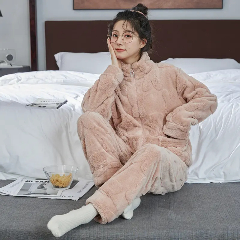 Kućni set od koralnog baršuna s kapuljom i zatvaračem, minimalistički kardigan stil, 80-90% pamuk, ekstra debela tkanina.