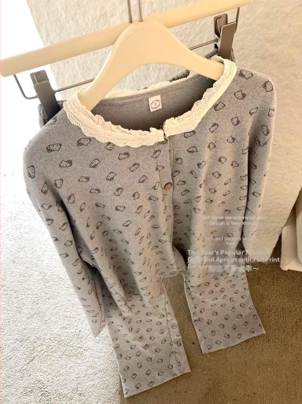 Pijama komplekt krūšu spilventiņiem, Derong velūrs, kardigan-stiilis, pikad varrukad, paks materjal 201–250 g/m², 80–90% polüester