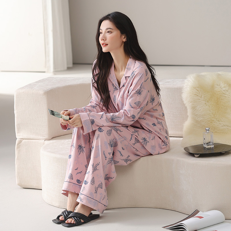 Puuvillane pijamaseade lapel-kardiganiga, pikad varrukad, 100% puuvill, keskmise paksusega 161–180 g/m², sügis 2025