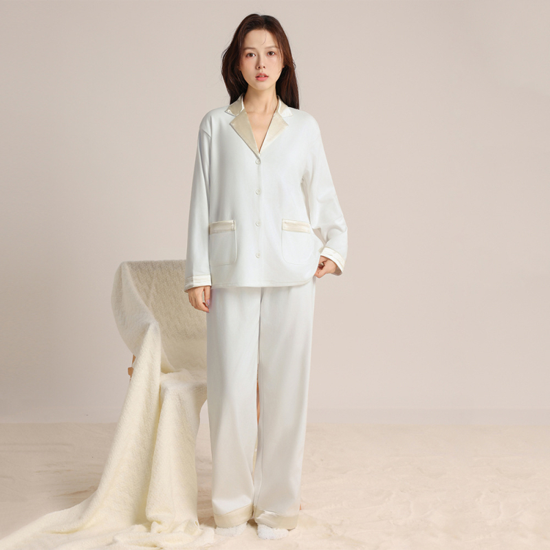 Naiste pijamasekett, Korea stiilis sügis-talv, lihtne ja mugav, Derong kangas, 90–95% polüester, 251–300 g/m², pikad varrukad