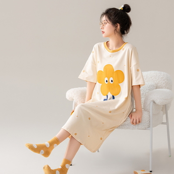 Ženska pamučna noćna haljina, okrugli izrez, rukavi 3/4, srednja duljina, sladak i šarmantan stil