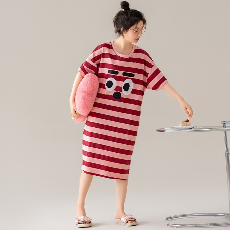 Ženska pamučna noćna haljina, okrugli izrez, rukavi 3/4, srednja duljina, sladak i šarmantan stil