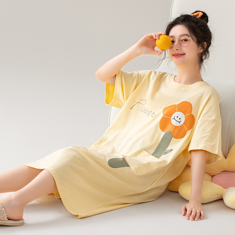 Ženska pamučna noćna haljina, okrugli izrez, rukavi 3/4, srednja duljina, sladak i šarmantan stil