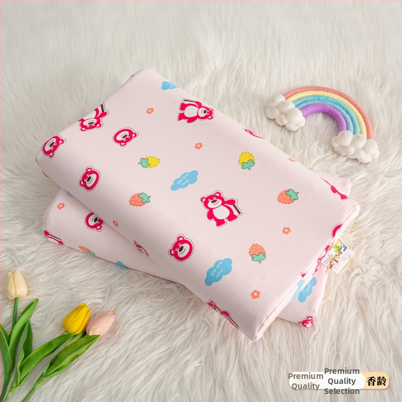 Laste latexpadi ristkülikukujulise vormiga, puhta puuvillase südamikuga ja loodusliku lateksi sisalduse 90% ja rohkem