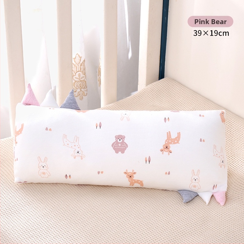 Vaikų pagalvė, stačiakampė, bambuko pluošto ir medvilnės branduolys, žemas profilis 1–5 cm, animacinio stiliaus