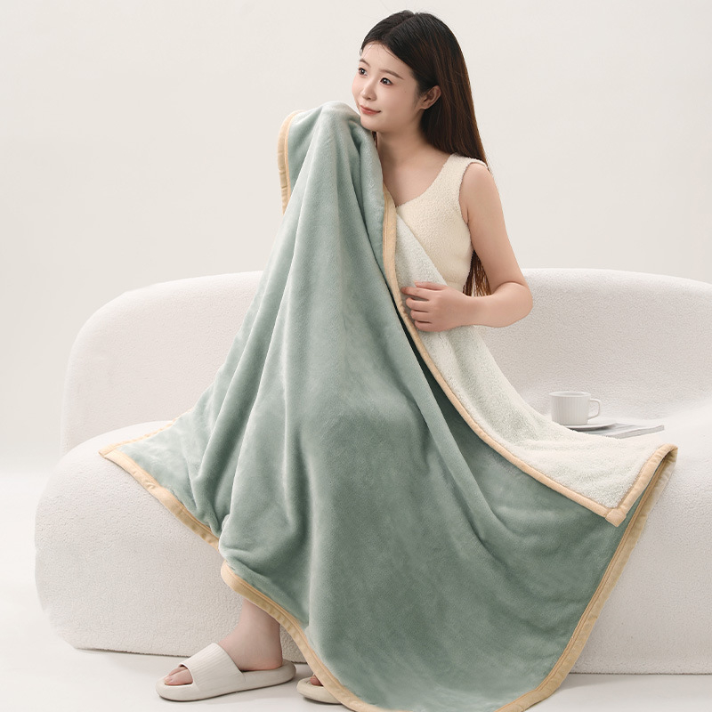 Flanelinė antklodė su logotipo siuvimu, 300–500 g svoris, tinkama visiems metų laikams, vaikams nuo 6 iki 12 metų