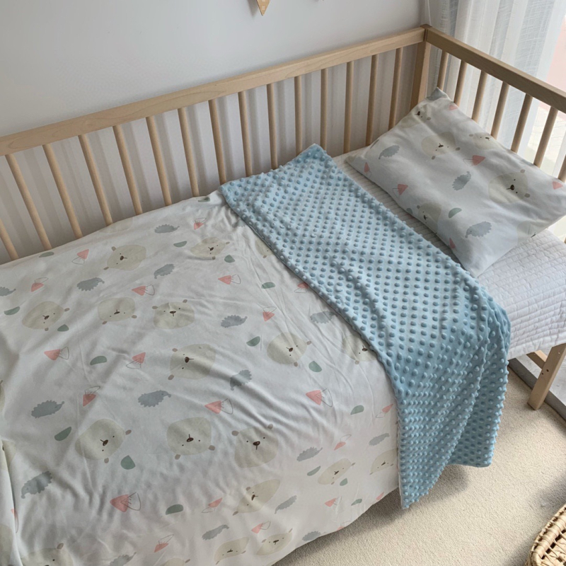 Kūdikio apsauginis pledas, medžiaga: medvilnės–poliesterio pluoštas, amžiaus diapazonas: naujagimiai–3–6 metų, visų sezonų, animacinio stiliaus, 200–300 g