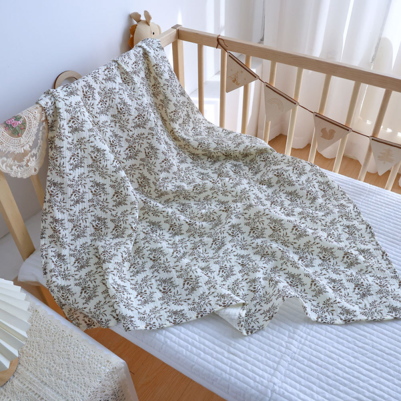 Swaddle za novorođenče od gaze - jednoslojni, prozračan, crtani motivi