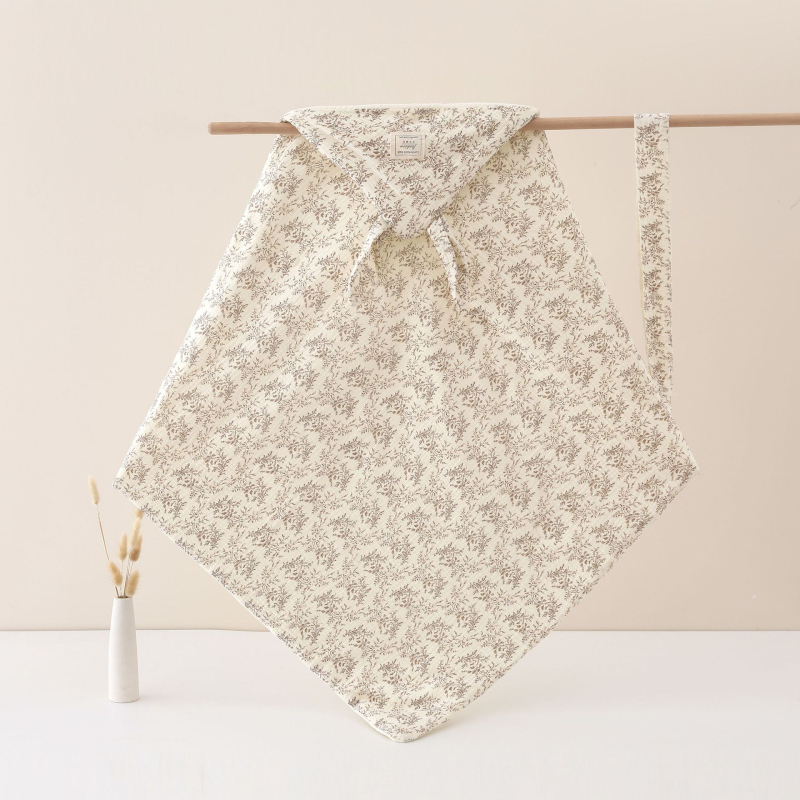 Naujagimio įvyniojimo antklodė - audinys: verpalai, užpildas: šilko-pamukas, raštas: karikatūra, tinka naujagimiams