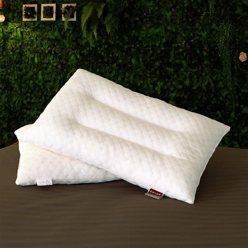 Prirodni latex jastuk za potporu cervikalne kralježnice, pravokutnog oblika, sadržaj lateksa 90% i više, pleteni navlaka