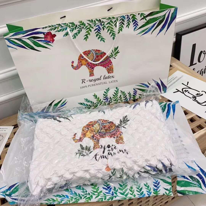 Prirodni lateksni jastuk za potporu vrata s motivom slona, pravokutni oblik, visina 10-15 cm, težina 0.5-1.0 kg, sadržaj lateksa 70-80%, masažno jezgro