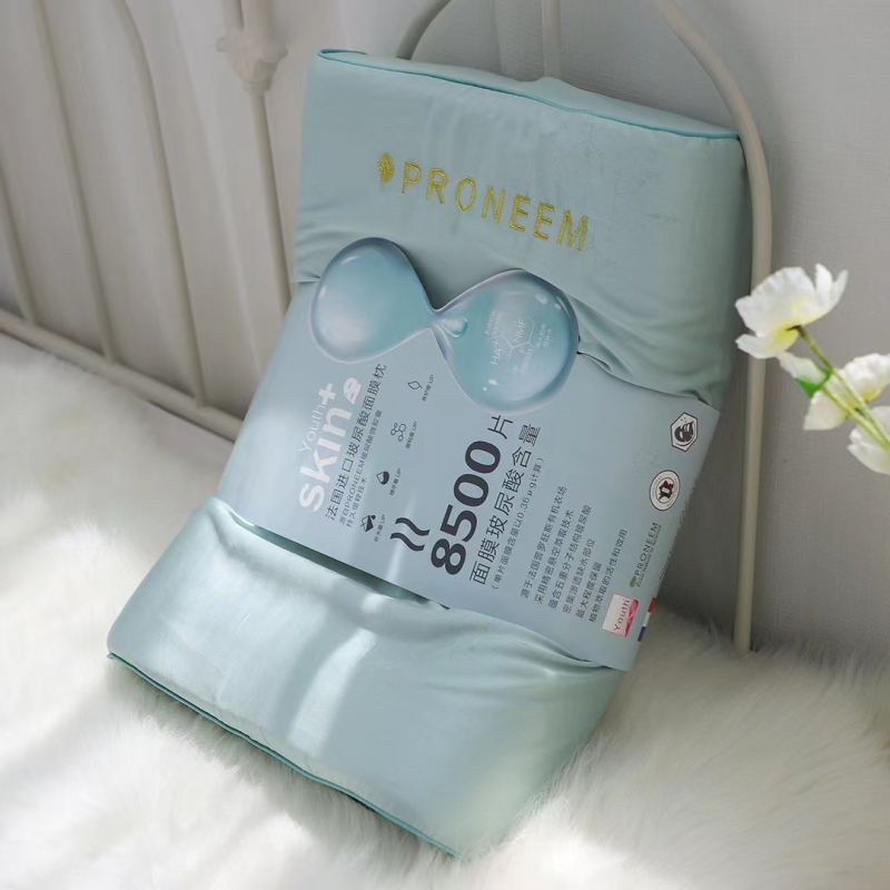 Latex jastuk pravokutnog oblika, prirodni latex, sadržaj latexa 80-90%, pleteni materijal, težina 1,0-1,5 kg
