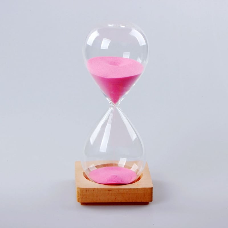 Kūrybingas laikmatis smėlio laikrodžio formos, įvairių spalvų, 5 minučių, 30 minučių ir 60 minučių, skaidrus stiklinis smėlio laikrodis.