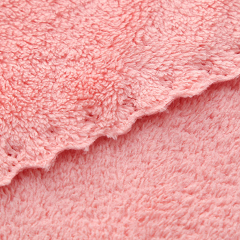 Coral Velvet kvadratinis rankšluostis, 350 g, nano ultrafininio pluošto siūlai, 80% poliesteris + 20% poliamidas, paprasta audinys, vandens absorbcija 5–10 s