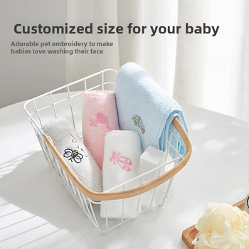 Sanli medvilninis veido rankšluostis su siuvinėjimu, 32S siūlai, svoris mažiau nei 50 g