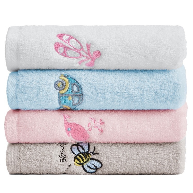 Sanli medvilninis veido rankšluostis su siuvinėjimu, 32S siūlai, svoris mažiau nei 50 g