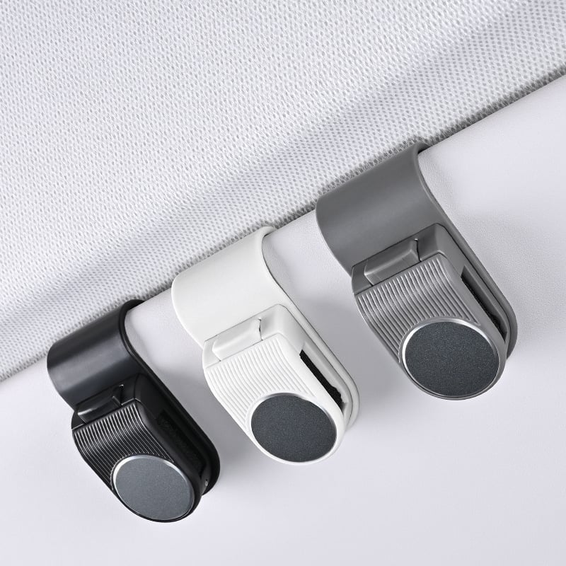 Automobilinis akinių laikiklis – akinių klipsas, bilieto/ID laikiklis, mažų daiktų saugojimas