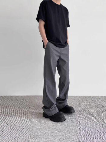 Pantaloni pentru bărbați, stil american de stradă – croială curată, ușor evazați, micro-elastici, amestec bumbac-poliester, vară 2025