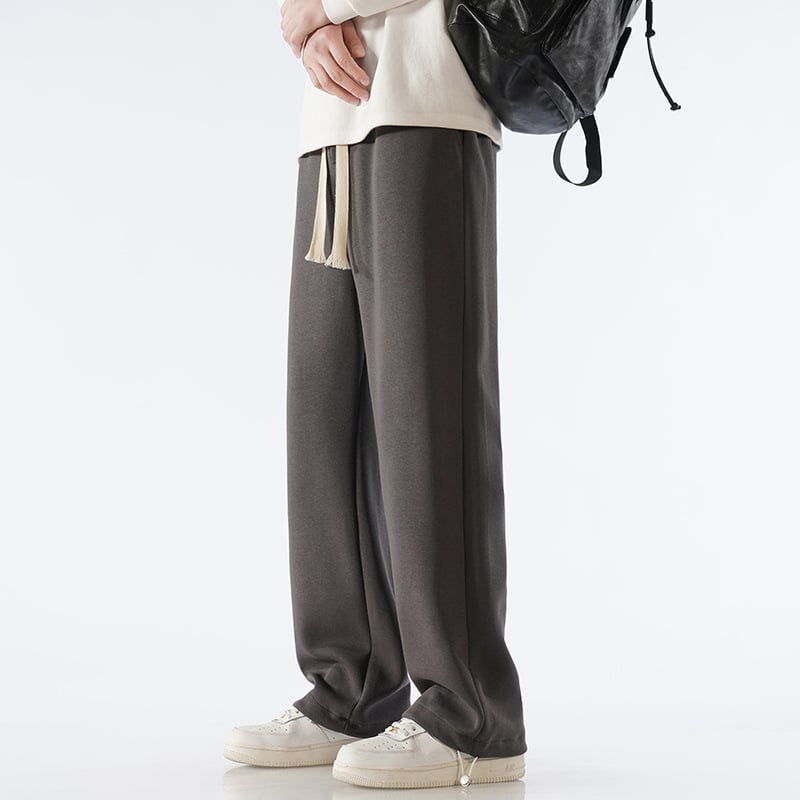 Férfi pamut sportnadrág fleece-béléses, laza szabású egyenes vonal, középmagas derekú övvel, mandzsettás zsinóros véggel, mindennapi sportnadrág, 65% pamut 35% poliészter