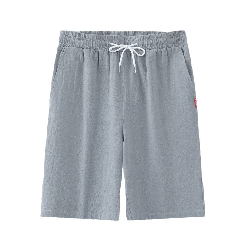 Vīriešu šorti no 100% kokvilnas, vidēja garuma, taisa piegriezuma, elpojoši, ar auklu aizdari