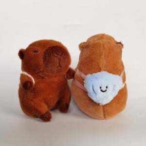 Capybara pliš lutka – super mekana kratka pliš, PP pamuk punjenje, za uzrast 14+