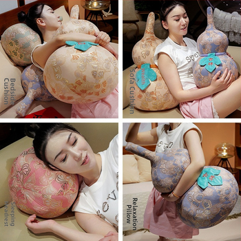 Pliušinis pagalvėgourd formos su auksinės folijos akcentu, namų dekoras augalų stiliuje, užpildas PP medvilnė, trumpas pliušas, pakuotė tinklo maiše