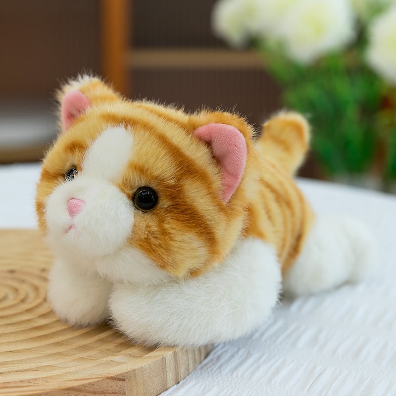 Плюшена котешка играчка - супер мека къса плюш, пълнеж от PP памук, опаковка в мрежеста торба, подходяща за деца 7–14 години