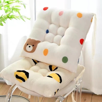 Floraalse mustriga istmepadja, puuvillane materjal, puuvillane täidis, sobib elutoas, magamistubas, stuudios, kontoris, restoranis, talv 2025