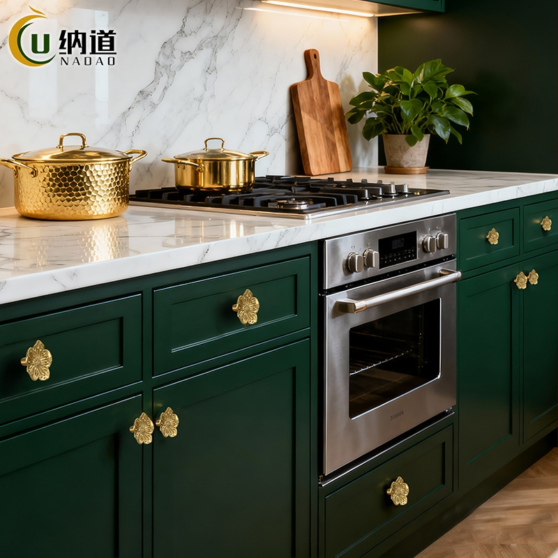 Mâner pentru ușă de dulap, din cupru forjat, stil luxos ușor, montare pe suprafață, model 26019/26020/2606