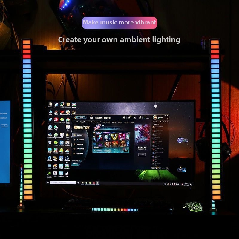 Vnútorné LED ambientné svetlo pre auto s RGB rytmom a hlasovým ovládaním, ABS materiál, 1.5W, 5V, 1.5A, kompatibilné s modelom 102