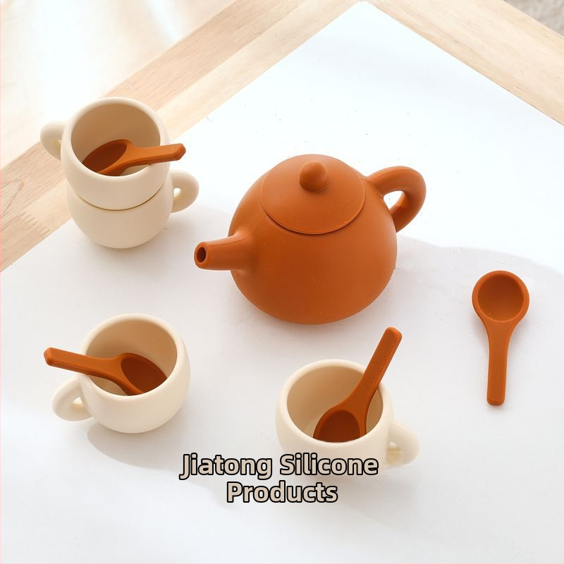 Vaikų silikono arbatų rinkinys – vaidybos virtuvės žaislas, 4-6 metų, silikono medžiaga, lavina rankų-akių koordinaciją ir vaizduotę