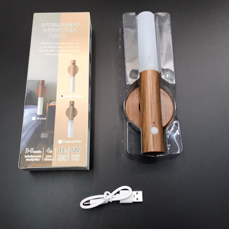 Нощна светлина с датчик за движение, имитация дърво, вградена батерия, 5V, PVC абажур, RoHS съвместима