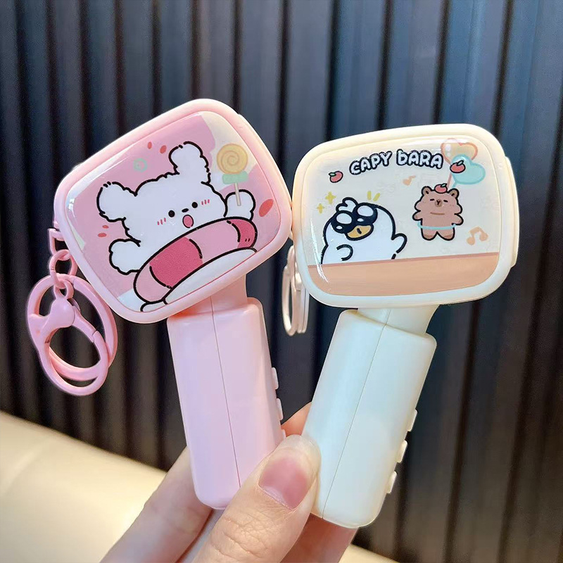 Įrašymo mikrofono raktų pakabukas – karikatūrinio stiliaus, PVC