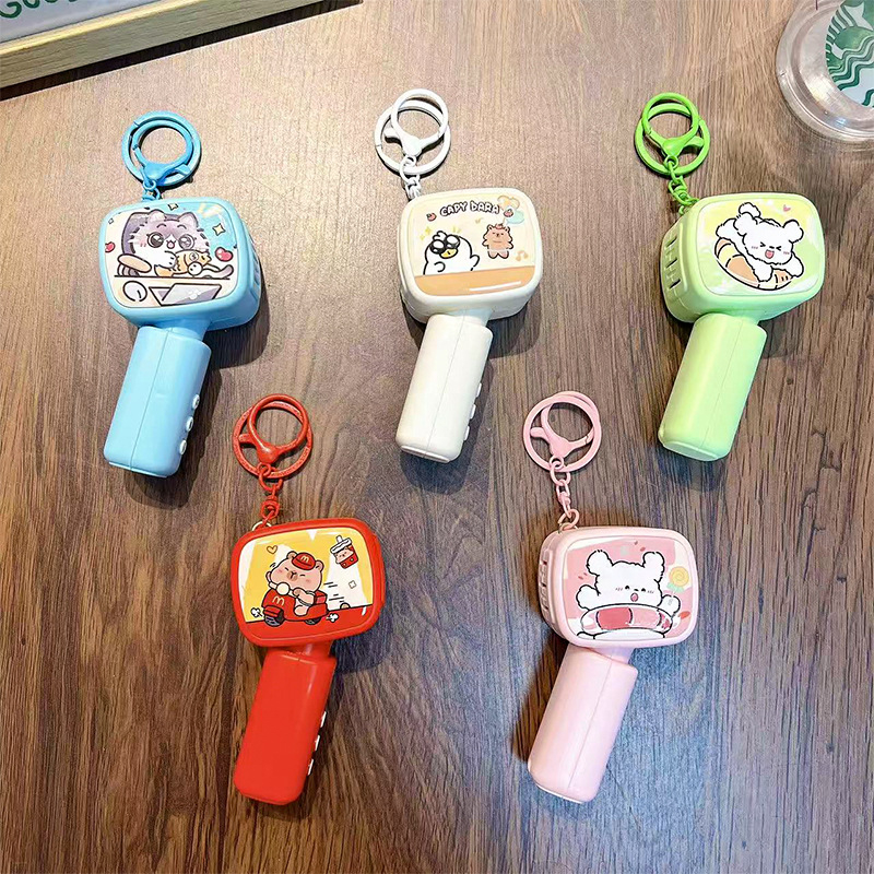 Įrašymo mikrofono raktų pakabukas – karikatūrinio stiliaus, PVC