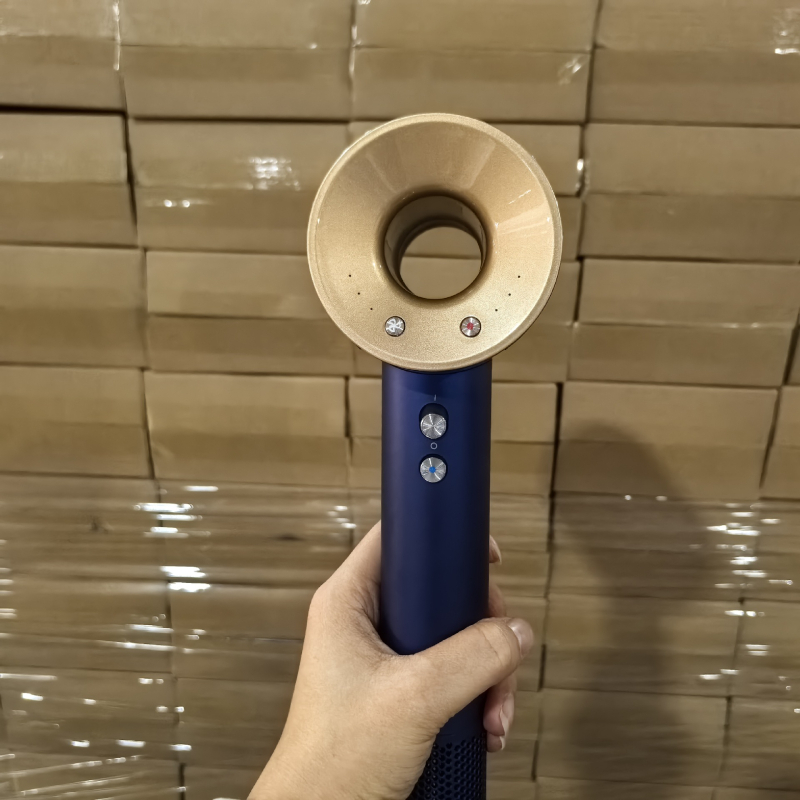 Sušič vlasov s negatívnymi iónmi, bezkartáčový motor, 1500 W, regulácia teploty studený/horúci vzduch, 3 rýchlosti, nie je skladný, náustok s jedným prúdom vzduchu, ochrana proti prehriatiu, laserovo gravírovaný kryt