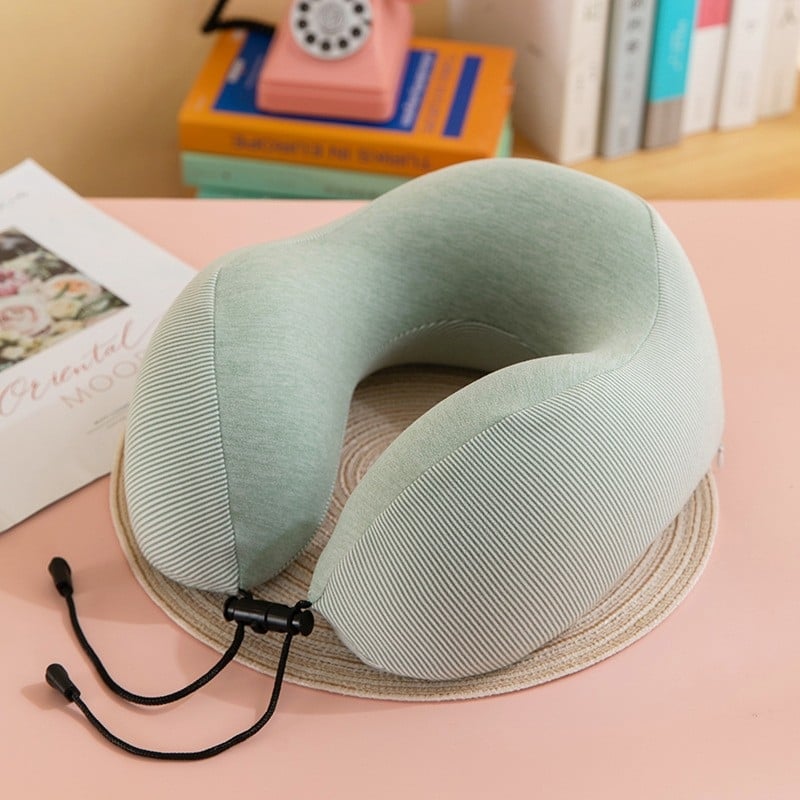 U formos kaklo pagalvė kelionėms su memory foam užpildais, universalus prisitaikymas, prekės ženklas Sincere and Warm, svoris iki 0,5 kg