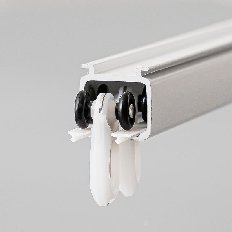 Aliuminio lydinio užuolaidų bėgis – pritaikomas, paruoštas privatinei ženklei, lengvas prabangos stilius