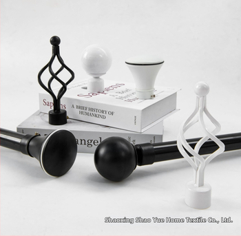 Užuolaidų strypų komplektas su Romos strypu, viengubo ir dvejopo strypo, aliuminio laikikliai, šiuolaikinis minimalistinis stilius, pritaikomas