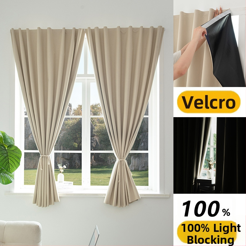 Fono užuolaida gyvenamajam kambariui – padengtas audinys, Velcro fonas, visiškas užtamsinimas (>90%), šiuolaikiškas minimalistinis stilius, surinkta gamyba; tinka svetainei, miegamajam, studijai