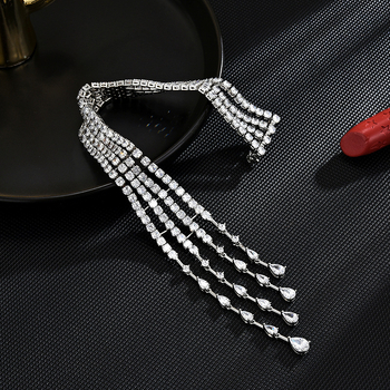 Réz brooch gyémántos kristályokkal, üstökös dizájn és hosszú bojt, nőknek