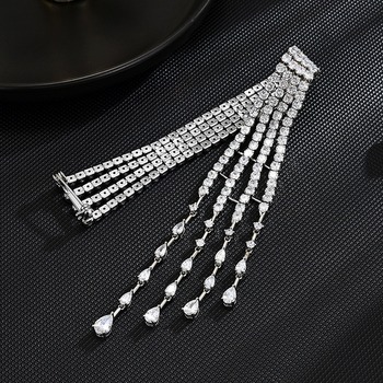 Réz brooch gyémántos kristályokkal, üstökös dizájn és hosszú bojt, nőknek