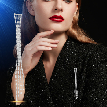 Réz brooch gyémántos kristályokkal, üstökös dizájn és hosszú bojt, nőknek