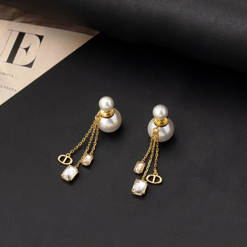 Auskarai su imitacinėmis perlėmis, raidžių/teksto forma, elektroplakavimas, lengvas prabangos stilius, universalus