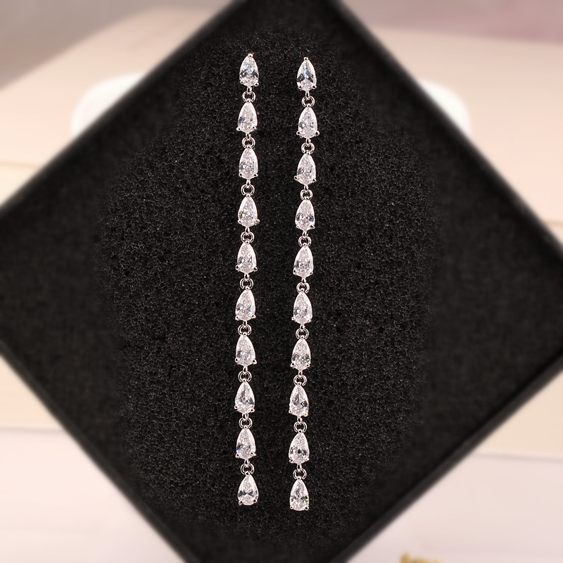 Naušnice kapkovitog oblika sa cirkonima, 925 srebrni štiftovi, korejski stil