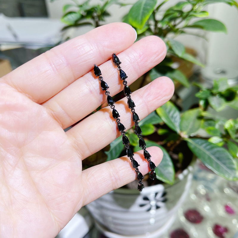 Naušnice kapkovitog oblika sa cirkonima, 925 srebrni štiftovi, korejski stil