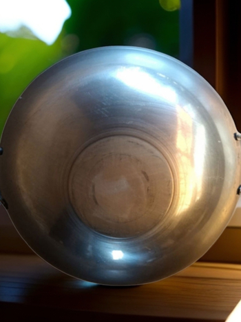 Kaltas geležies wok, kinų stiliaus, apvalus dugnas, gylis 12 cm, suderinamas su visomis viryklėmis