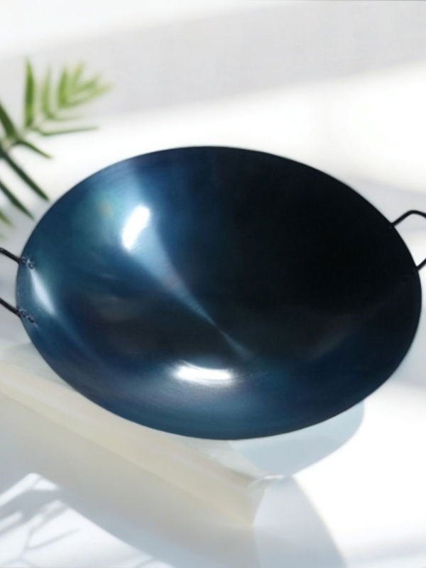 Kaltas geležies wok, kinų stiliaus, apvalus dugnas, gylis 12 cm, suderinamas su visomis viryklėmis